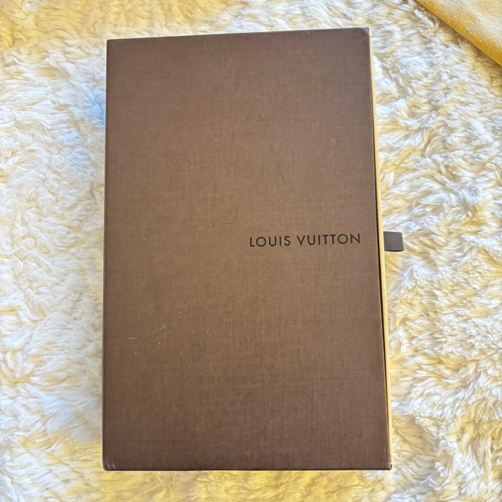 Authentic Louis Vuitton Gift Box Brown with dust bag